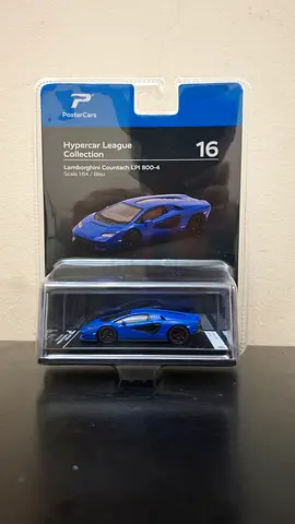 Brand New Official Licensed Lamborghini Countach Model with Display Case