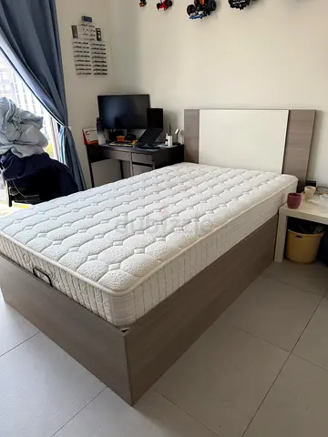 Home centre nova bed with hydraulic storage 120 x 200  mattress