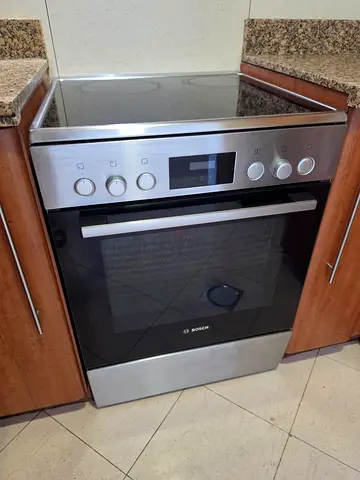 Bosch Electric Ceramic Hob Oven - Good Working Condition