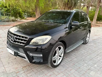 Mercedes-Benz M-Class ML 400 2015 | GCC Specs | Pristine Condition