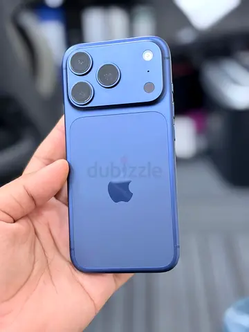 iPhone 17 Pro 256GB Blue | Canada Version | Unlocked | With Box  Cable