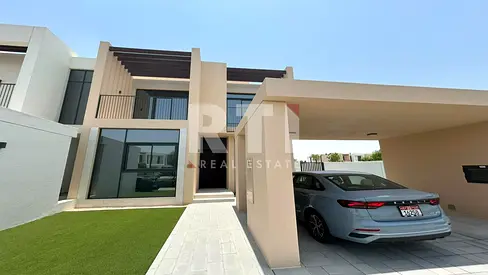CORNER UNIT | LARGE PLOT | BEST LAYOUT |