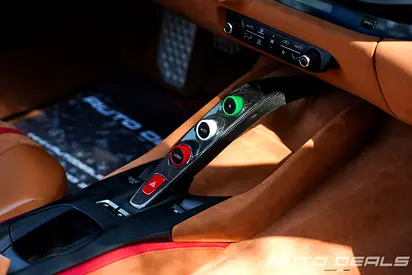 2020 Ferrari 812 GTS — фото 15