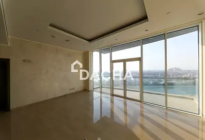 Beautifully Upgraded | Vacant | Sea Views