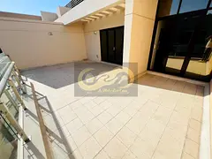 5 MASTER BEDROOMS I BALCONY I PENTRY I PVT PARKING I MAIDS ROOMS @190K