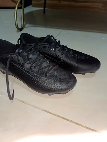 Nike Mercurial Vapor 16 Academy FG Football Boots - Black, 42 Size
