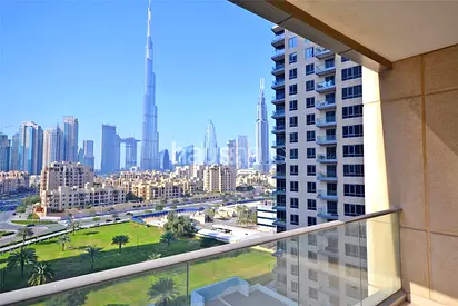 Spacious Living | Chiller Free | Burj Khalifa View