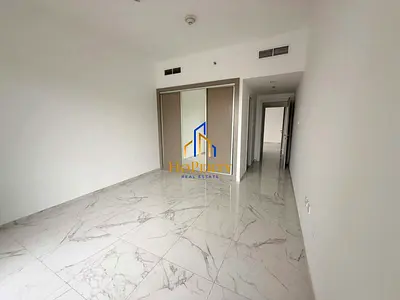Modern 2BR Apartment | Golden Dream Tower 1 | Downtown View