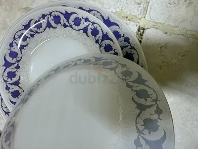 Set of 7 decorative ceramic dinner plates - white with purple pattern