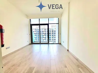 Studio | Boulevard View | Prime Location