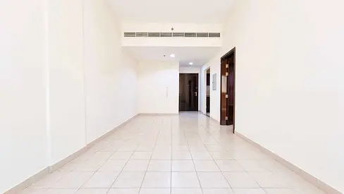 FAMILY 1 BHK OPP LULU CENTER MUTEENA
