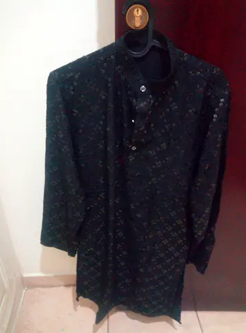 Boys traditional black kurta with subtle pattern, Flawless branew condition