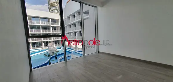 POOL VIEW | MODERN STYLE | MID FLOOR