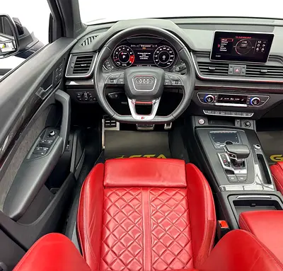 2020 AUDI SQ5 — фото 8
