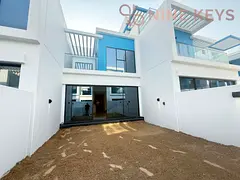 3 Bedroom Town House / Ready to move / Back to back