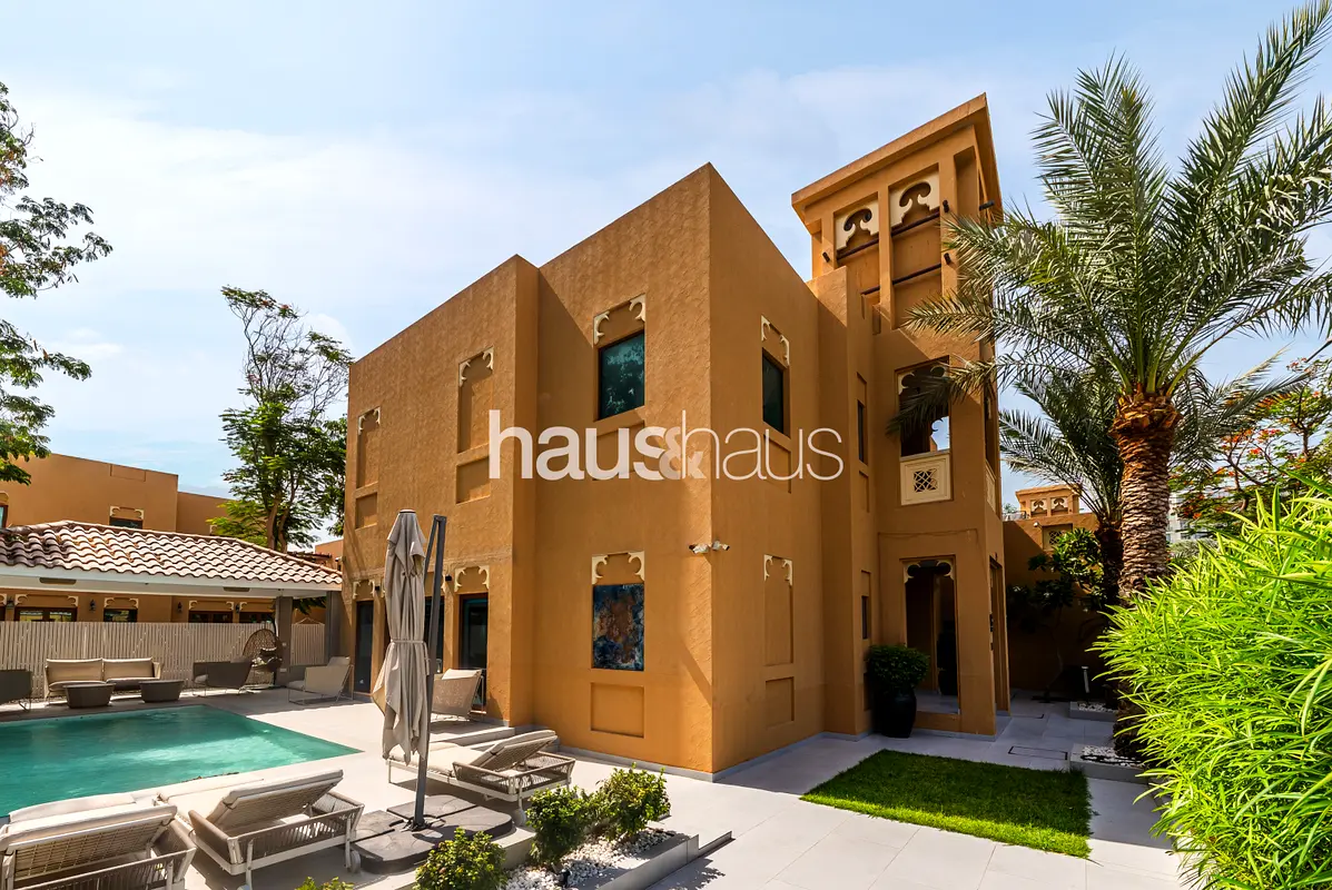 Extended, total BUA 4,400 sq ft | Corner Location