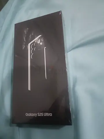 Brand new Samsung Galaxy S25 Ultra (sealed box)