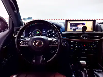 2017 Lexus LX-SERIES photo 10