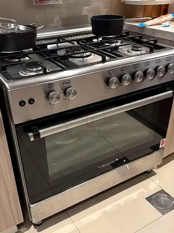 Gas Cooker with Oven Excellent Condition