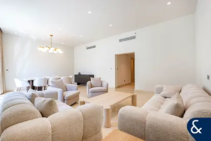 4 Bedrooms | Upgraded | Vacant On Transfer