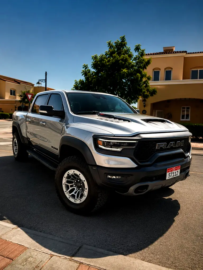 Dodge Ram 1500 2022 — photo 1 of 7
