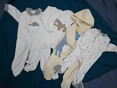 4 warm baby grows