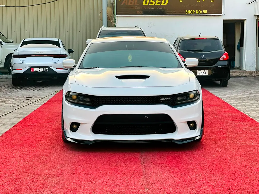 Dodge Charger 2016 — photo 1 of 16