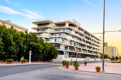 Luxurious Amenities | Contemporary | Prime Location