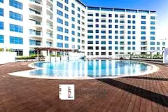 Lavish 2br with maid