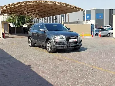 AED 880/month | 2016 Audi Q7  | GCC Specs | Ref#489185