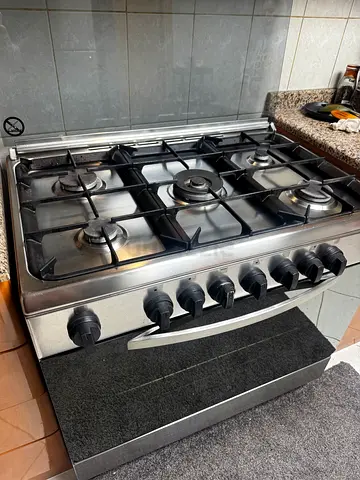 Cooker