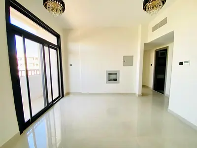 Lxury brand new building in Al jada out sid 1bhk 1wachroom with balcony open view prime location sharja