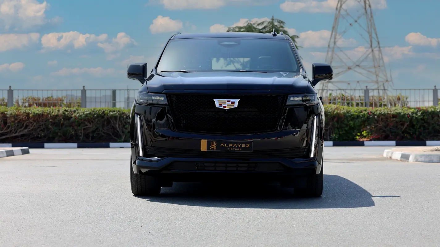 Cadillac Escalade 2023 — photo 1 of 13