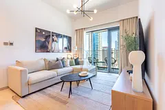 Skyline-View 1BR, Walking Distance to Burj Park and Dubai Mall, Burj Royale, Downtown Dubai