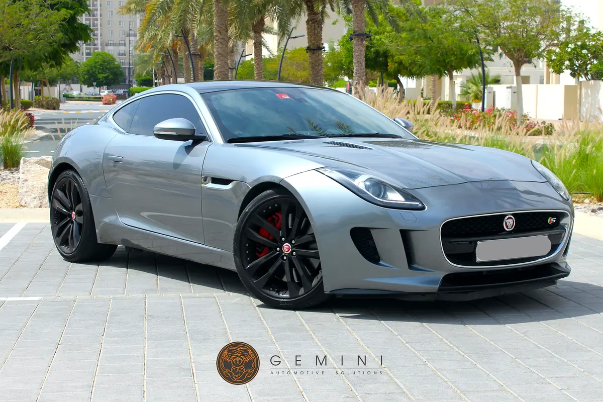 Jaguar F-Type 2015 — photo 1 of 17