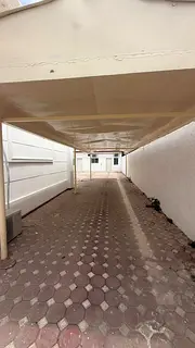 Commercial villa for annual rent in Al Hazan, 7 rooms, 6 bathrooms, with storage and 3 majlis (recep