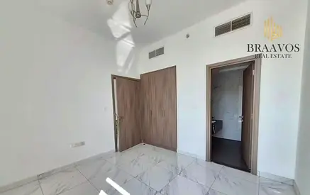 LOW FLOOR | WELL MAINTAINED | VACANT