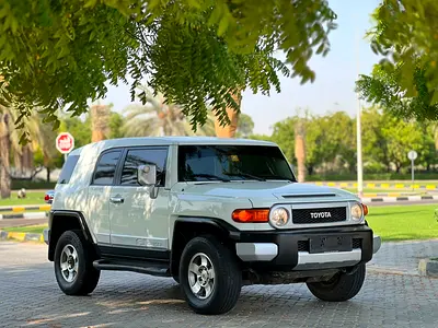 Well Maintained Toyota FJ Cruiser 2010 | GCC Specs | Off-Road Ready
