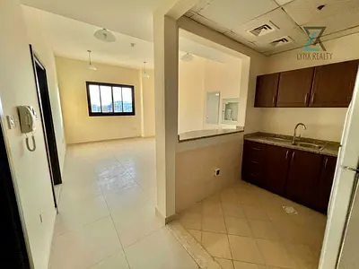 ELEGANT 1 BHK | FAMILY ONLY | PARKING