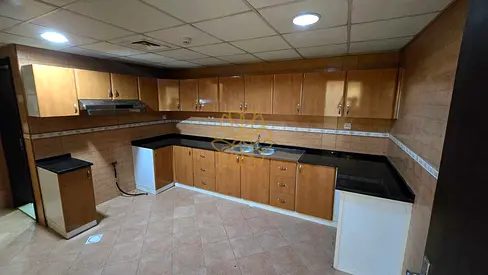 2 Bedroom With Maid Room Master Bedroom In Al Majaz 3 Near To Park