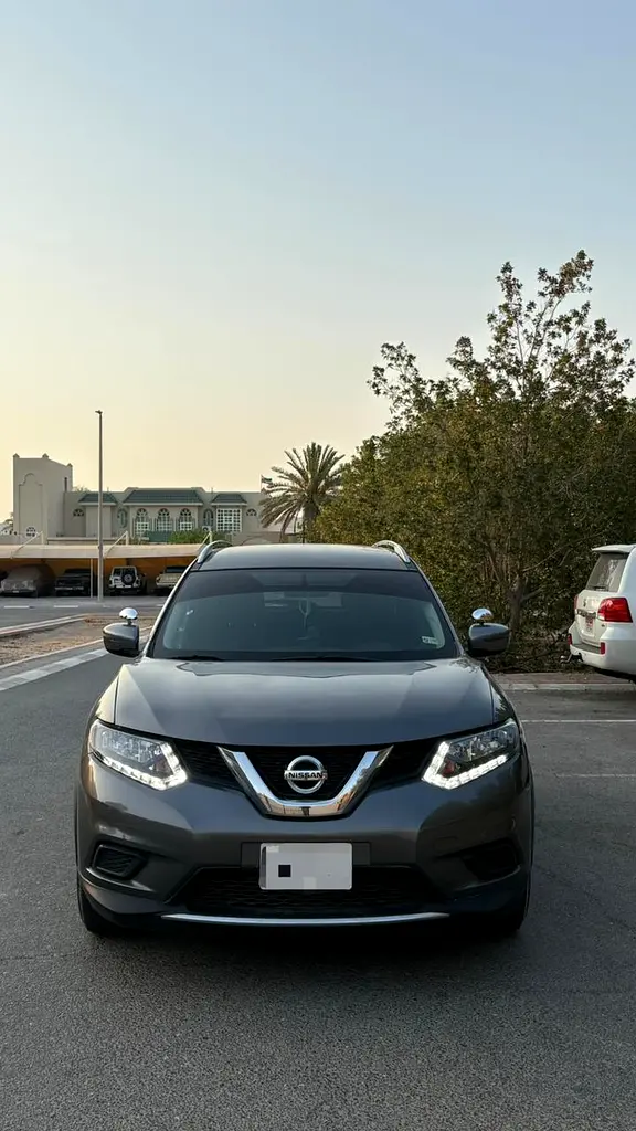 Nissan Rogue 2016 — photo 1 of 19