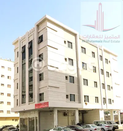 فرصة مميزة للسكن في موقع حيوي واستراتيجي، شقة غرفة وصالة في الصناعية 1، خلف أسواق الإمارات، داخل بناية نظيفة ومميزة، مع سهولة الوصول إلى الشارقة ودبي.
