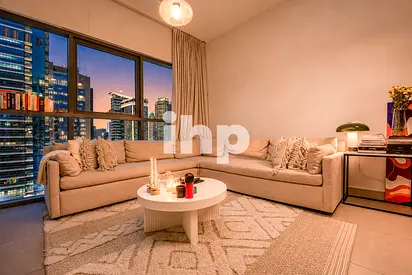 Elegant 1BR | Heart of Downtown | Best Price
