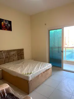 No comishion master bedroom available for exzective bechlor alnhda 2