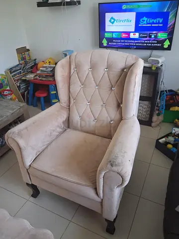 Beige Velvet Armchair with Button Tufting — Used, Needs Cleaning