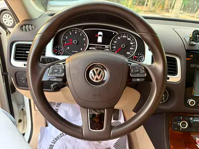 صورة 15 لـ 2014 Volkswagen TOUAREG