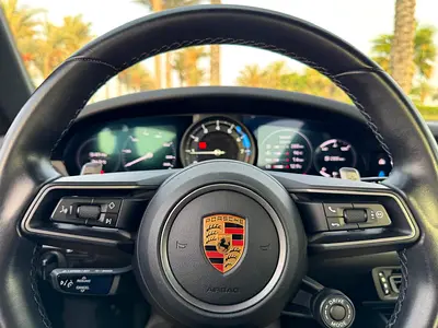 صورة 15 لـ 2023 Porsche 911