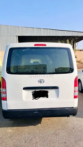 Reliable Toyota Hiace 2016 | GCC Specs | Well Maintained