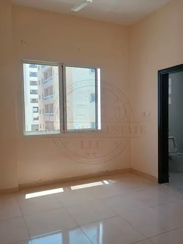 Spacious 2BHK | 2 Master Bedrooms | 3 Washrooms | siplet A/C just in 35k | Prime Location in Al Raw