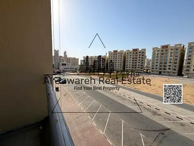 Resale of studio apartment with balcony, prime location, Princess Village